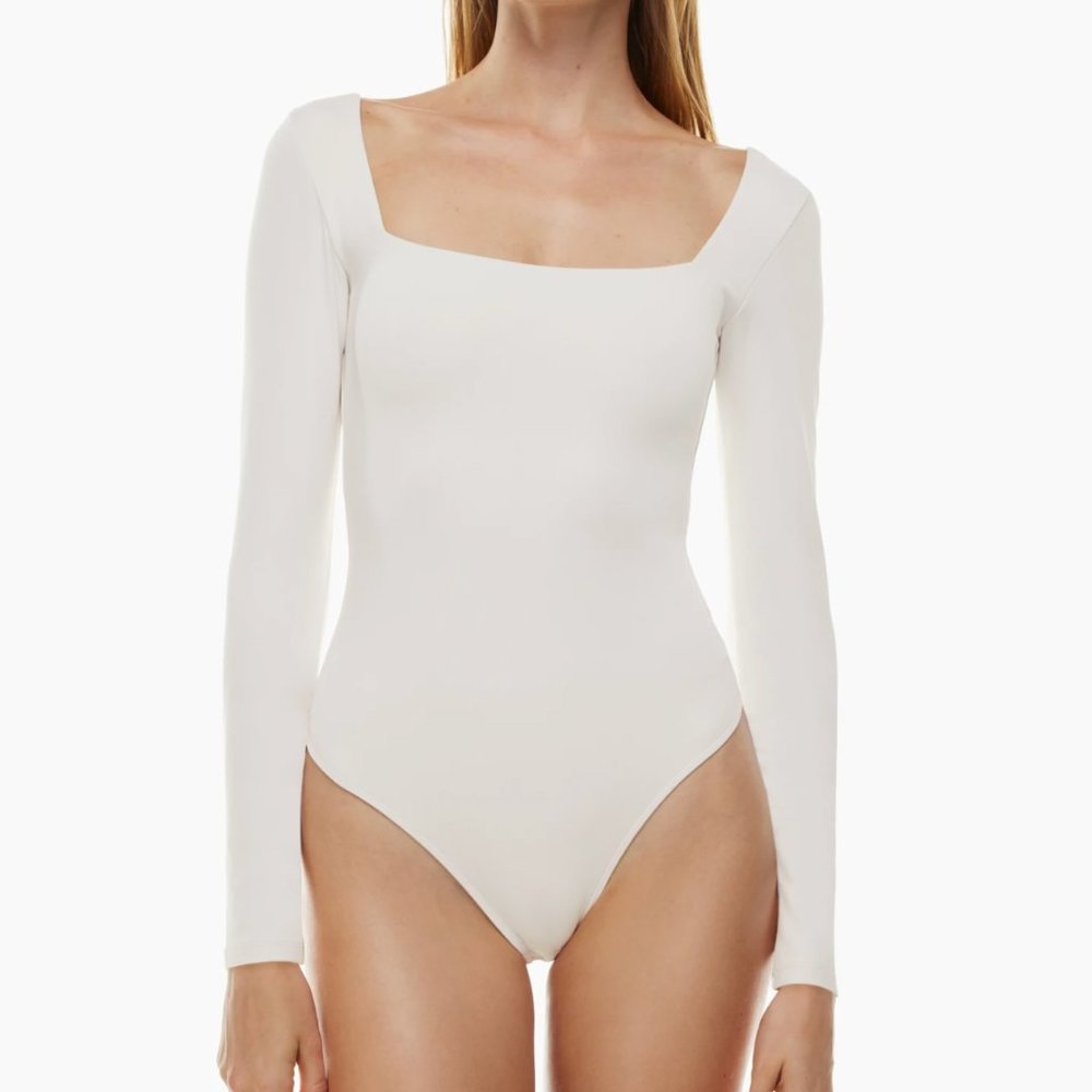 Artitzia Babaton White Longsleeve Bodysuit